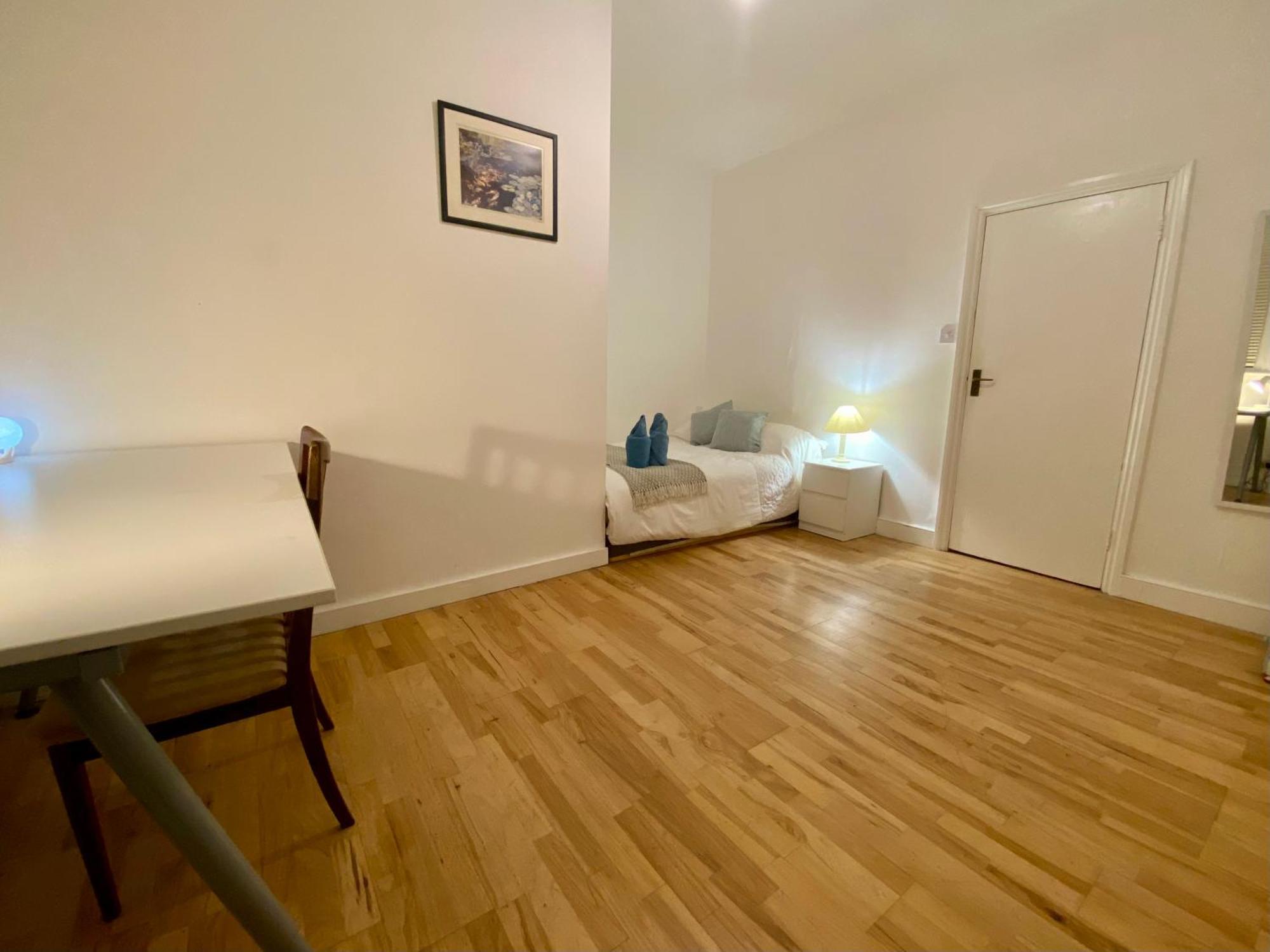 Spacious In Earls Court Appartamento